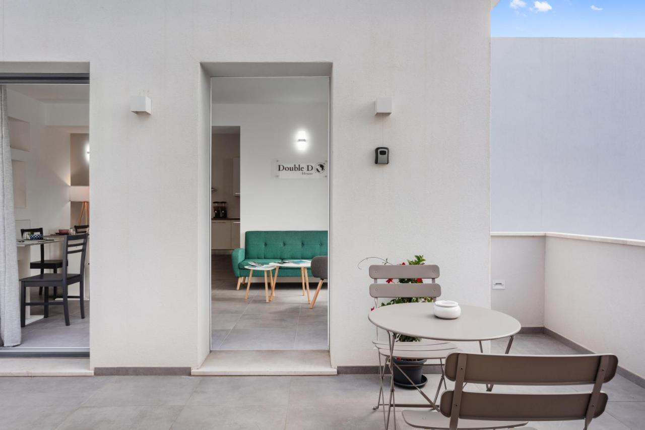 奧爾比亞Double D House住宿加早餐旅馆 外观 照片